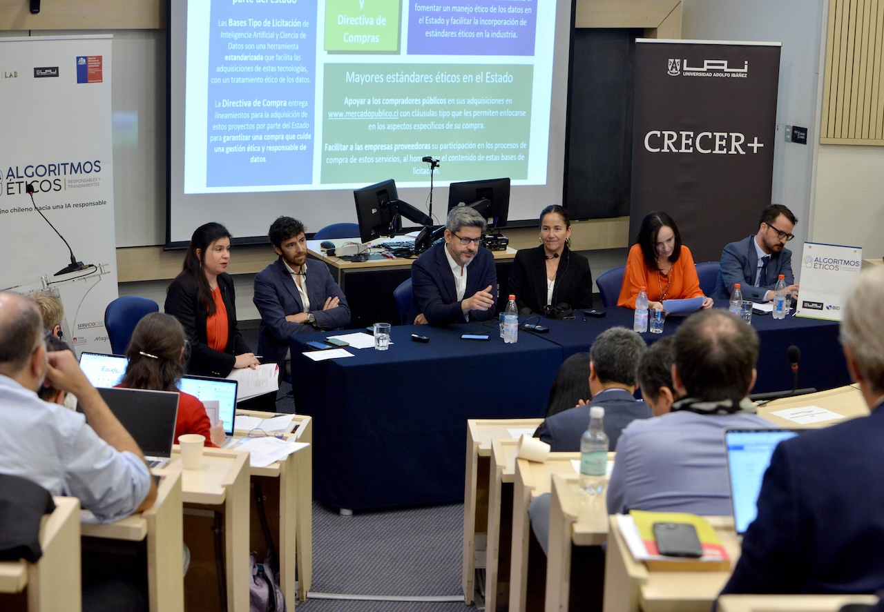 Chile avanza en ética e inteligencia artificial con normativa y herramientas inéditas en América Latina del proyecto Algoritmos Éticos UAI