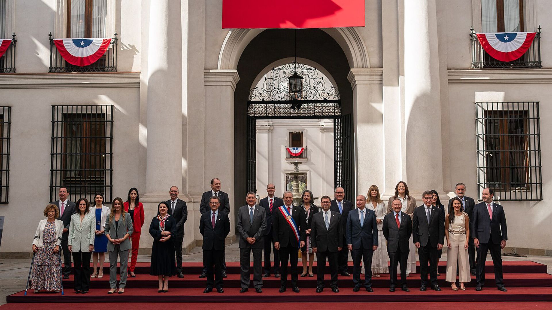 El primer mes de Kast: señales, tensiones y escenarios para Chile